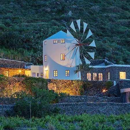빌라 Windmill Santorini Exclusive Retreat 이메로비글리