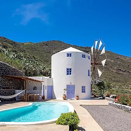 Windmill Santorini Exclusive Retreat *