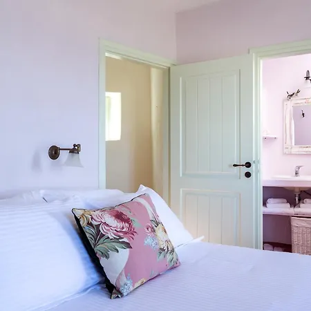 Windmill Santorini Exclusive Retreat * 이메로비글리