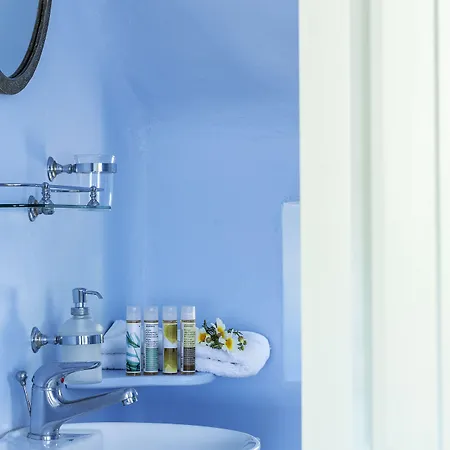 Windmill Imerovigli (Santorini)