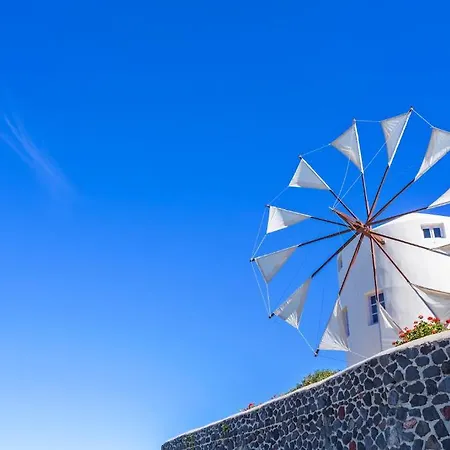 Windmill Vila Imerovigli (Santorini)