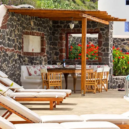 Vila Windmill Imerovigli (Santorini)