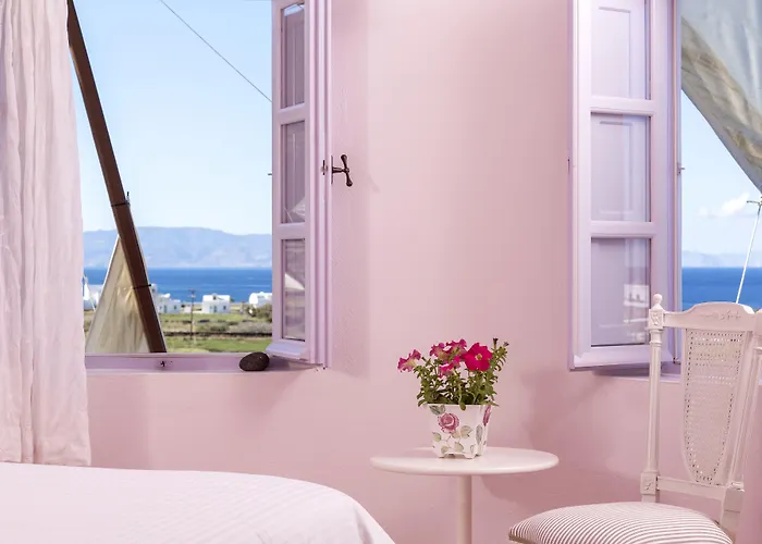 Vila Windmill Santorini Exclusive Retreat
